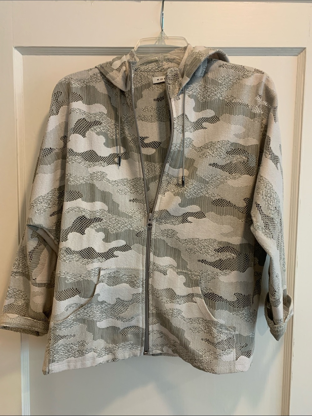 Koral Gray and Cream Camouflage Mesh Zip Hoodie Clouds